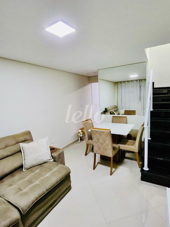 SALA de Casa à venda, sobrado com 135 m², 2 quartos e 3 vagas em Campestre - Santo André