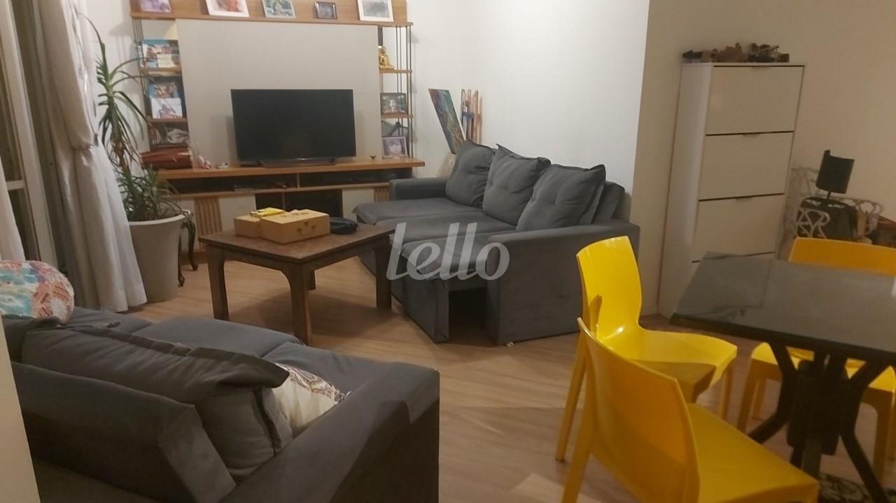 SALA DOIS AMBIENTES de Apartamento à venda, Padrão com 70 m², 3 quartos e 1 vaga em Chora Menino - São Paulo