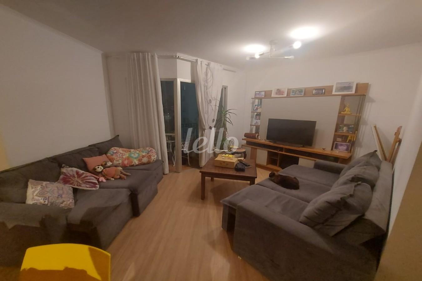 SALA DOIS AMBIENTES de Apartamento à venda, Padrão com 70 m², 3 quartos e 1 vaga em Chora Menino - São Paulo