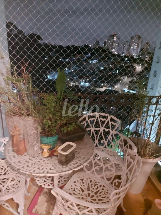 SACADA de Apartamento à venda, Padrão com 70 m², 3 quartos e 1 vaga em Chora Menino - São Paulo