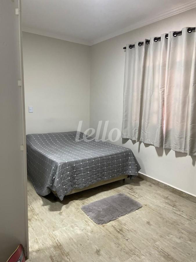 DORMITÓRIO de Casa à venda, sobrado com 263 m², 3 quartos e 4 vagas em Jardim Rina - Santo André