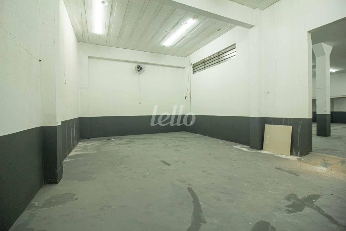 01SALAO-COMERCIAL_001 de Salão para alugar, Padrão com 198 m², e em Vila Matilde - São Paulo