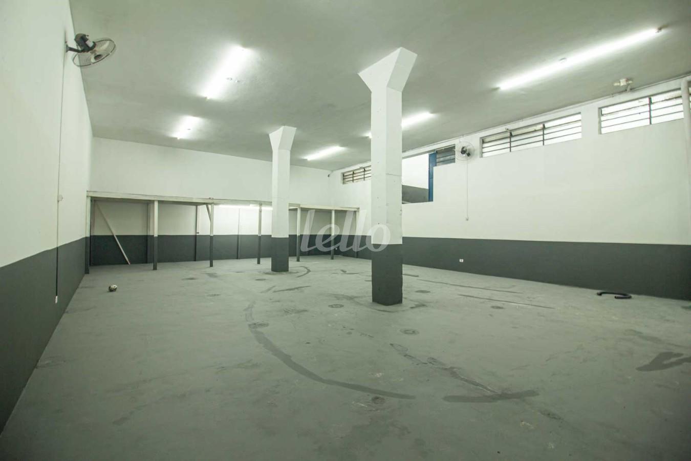 01SALAO-COMERCIAL_008_DESTAQUE de Salão para alugar, Padrão com 198 m², e em Vila Matilde - São Paulo