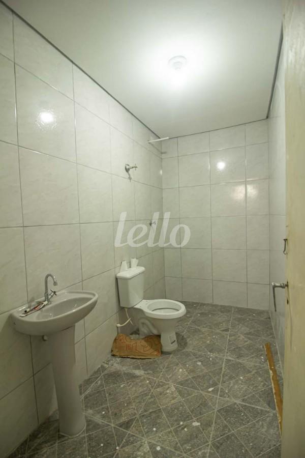 02BANHEIRO_001 de Salão para alugar, Padrão com 198 m², e em Vila Matilde - São Paulo