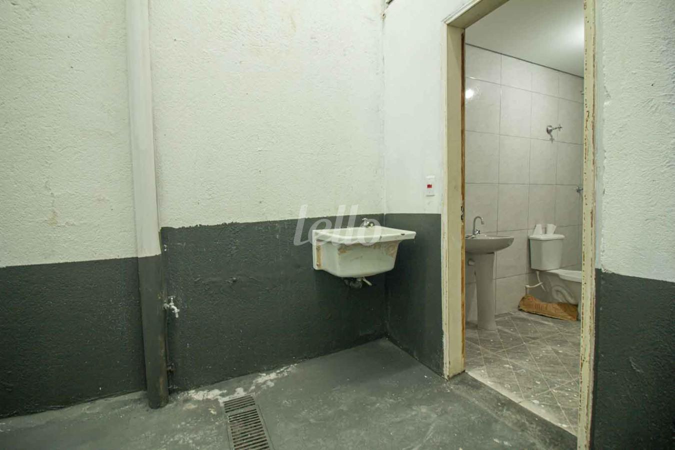 03LAVABO_001 de Salão para alugar, Padrão com 198 m², e em Vila Matilde - São Paulo