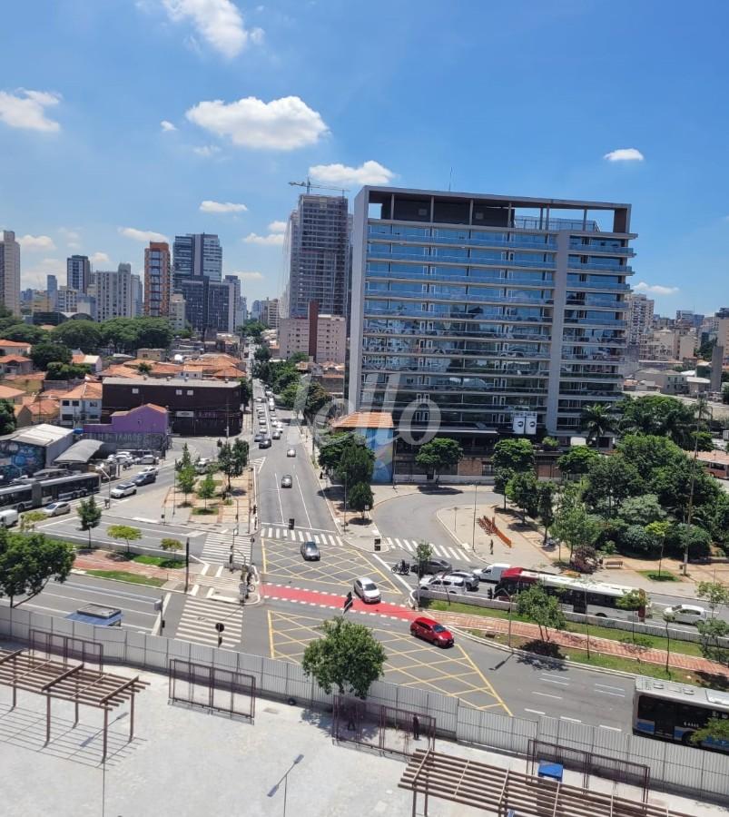 VISTA de Apartamento à venda, Padrão com 70 m², 2 quartos e 1 vaga em Pinheiros - São Paulo