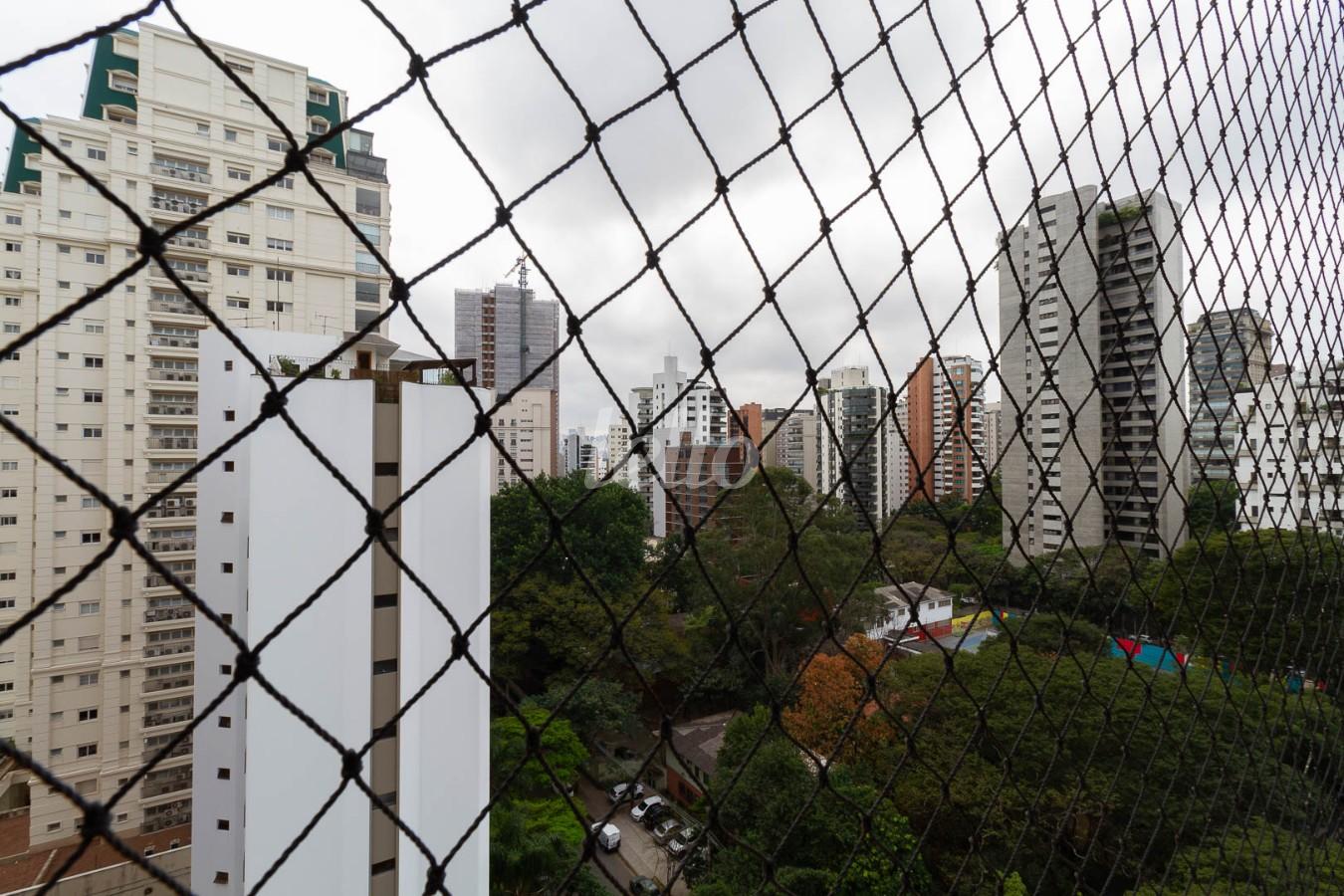 SACADA de Apartamento para alugar, Padrão com 275 m², 4 quartos e 3 vagas em Vila Nova Conceição - São Paulo