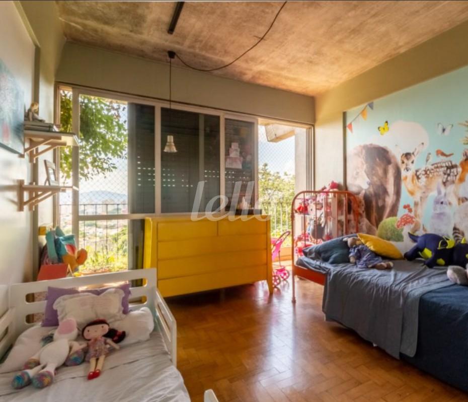 QUARTO de Apartamento à venda, Padrão com 68 m², 2 quartos e 1 vaga em Vila Romana - São Paulo