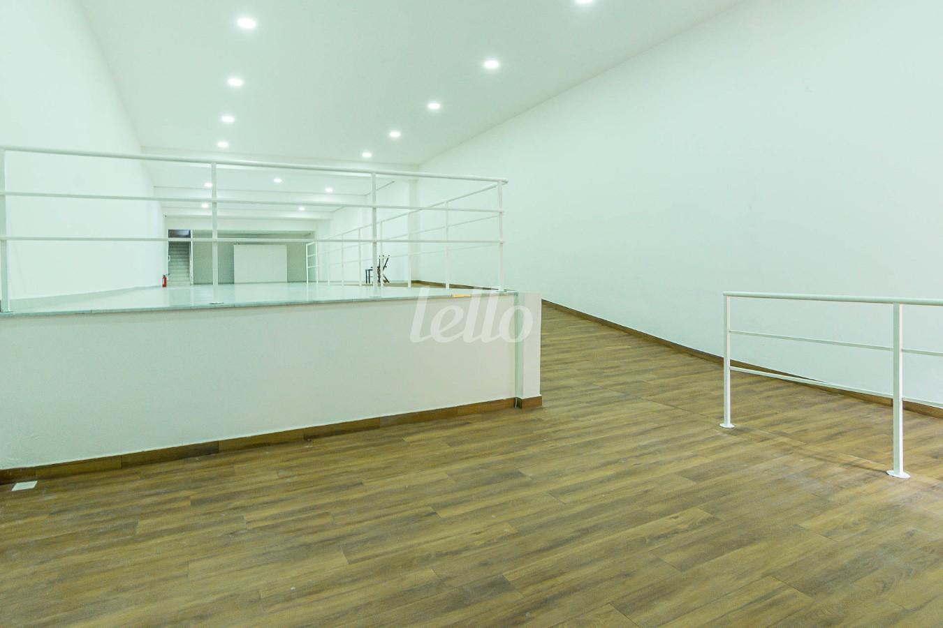 SALA de Salão para alugar, Padrão com 180 m², e em Vila Madalena - São Paulo