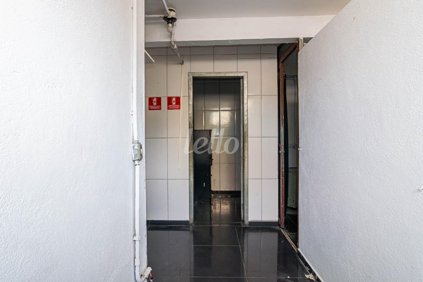 SALA de Salão para alugar, Padrão com 180 m², e em Vila Madalena - São Paulo