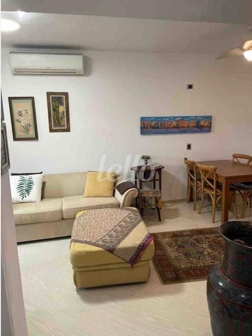 SALA de Apartamento para alugar, Padrão com 43 m², 1 quarto e 1 vaga em Vila Nova Conceição - São Paulo