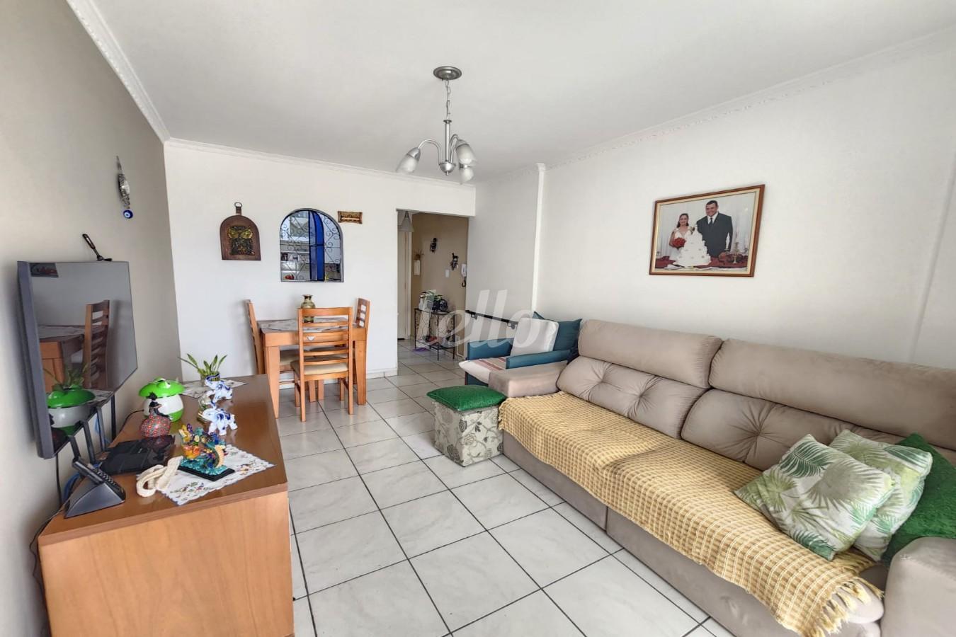 SALA de Apartamento à venda, Padrão com 63 m², 2 quartos e 1 vaga em Vila Oratório - São Paulo