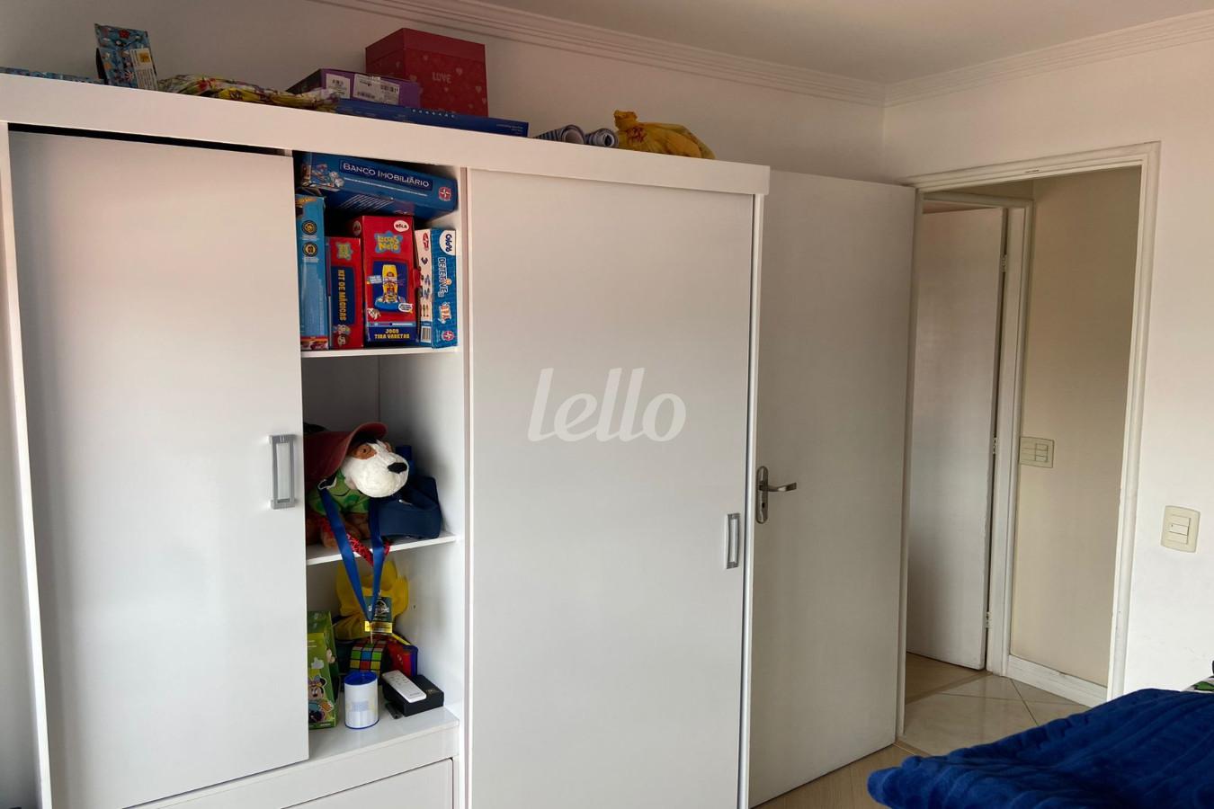 DORMITÓRIO de Apartamento à venda, Padrão com 57 m², 2 quartos e 1 vaga em Jardim Das Laranjeiras - São Paulo