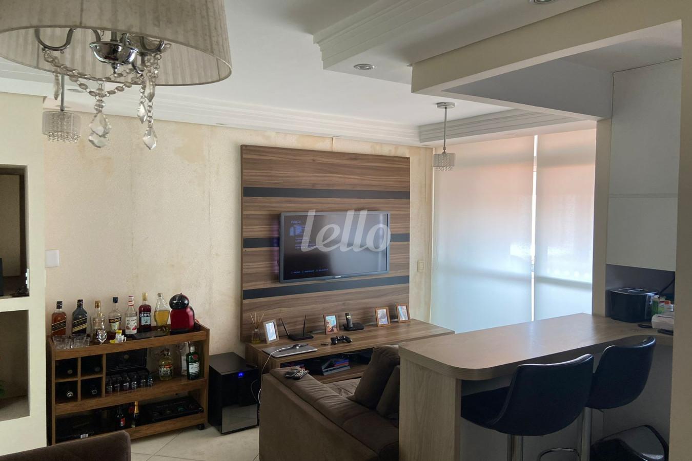 SALA de Apartamento à venda, Padrão com 57 m², 2 quartos e 1 vaga em Jardim Das Laranjeiras - São Paulo