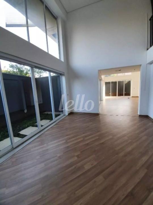 TERREO de Sala / Conjunto para alugar, Duplex com 149 m², e 2 vagas em Ipiranga - São Paulo