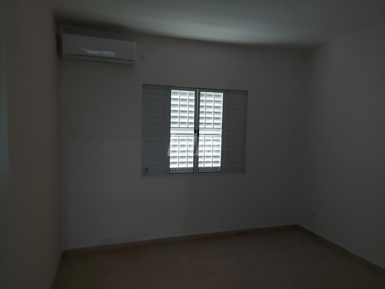 16-QUARTO 2-001.JPG de Casa para alugar, sobrado com 190 m², 2 quartos e 1 vaga em Boaçava - São Paulo