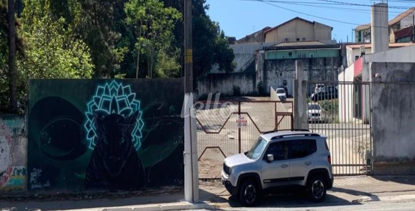 TERRENO de Área / Terreno para alugar, Padrão com 778 m², e em Jardim Nossa Senhora do Carmo - São Paulo