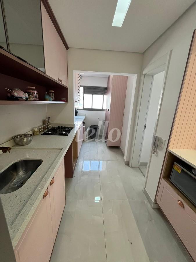 COZINHA de Apartamento à venda, Padrão com 121 m², 3 quartos e 2 vagas em Vila Independência - São Paulo