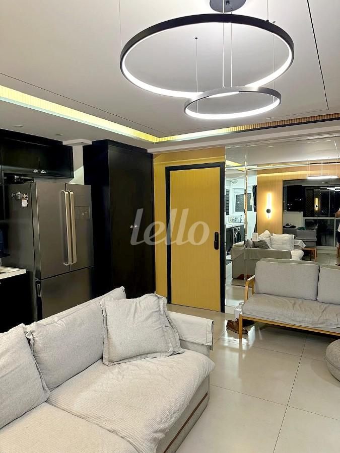 SALA de Apartamento à venda, Padrão com 59 m², 2 quartos e 1 vaga em Vila Ema - São Paulo