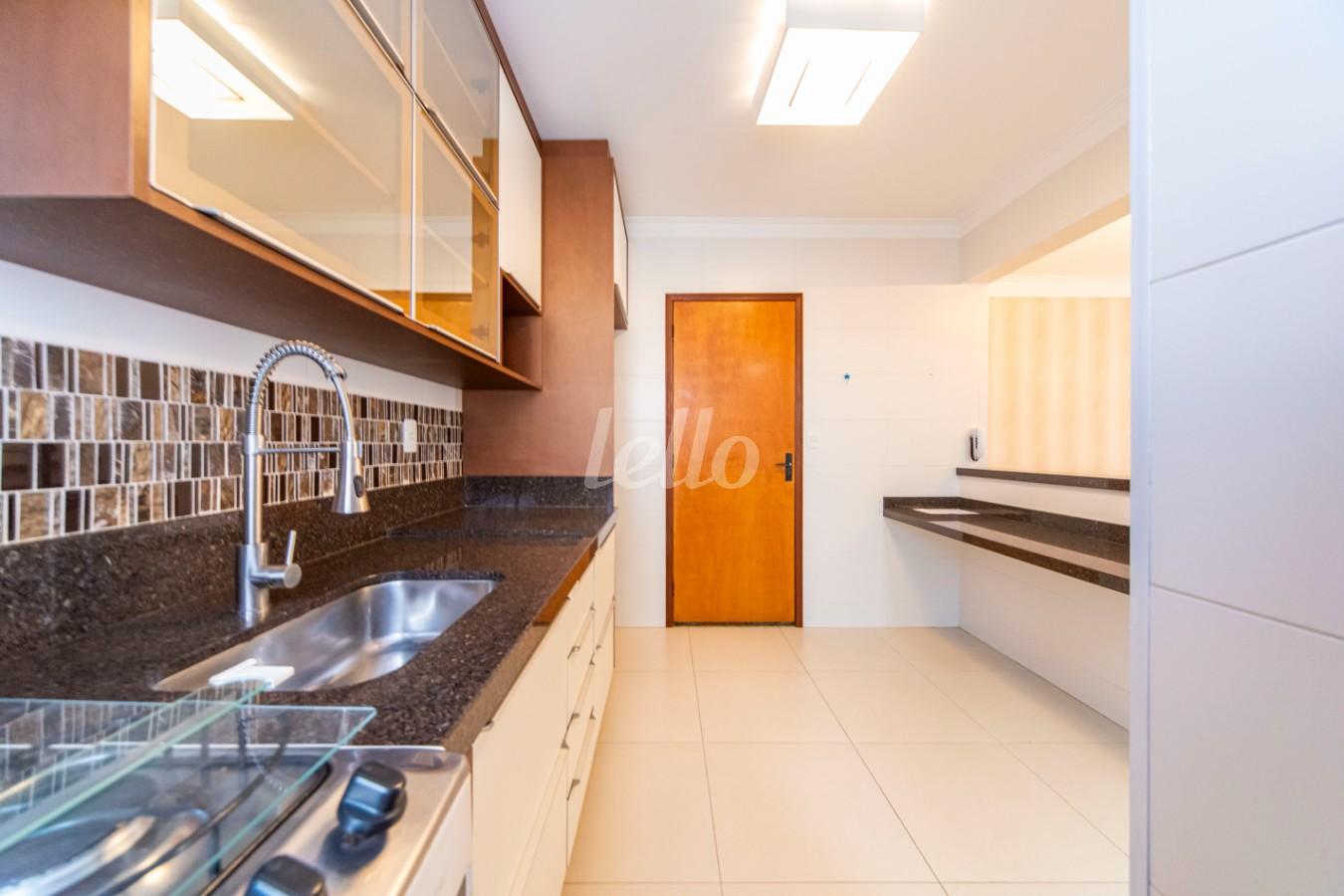 COZINHA de Apartamento à venda, Padrão com 83 m², 3 quartos e 1 vaga em Vila Curuca - Santo André