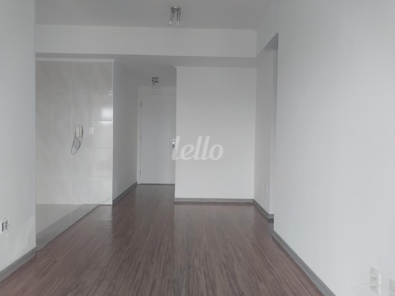 1-SALA-001.JPG de Apartamento à venda, Padrão com 50 m², 1 quarto e 1 vaga em Vila Gomes Cardim - São Paulo