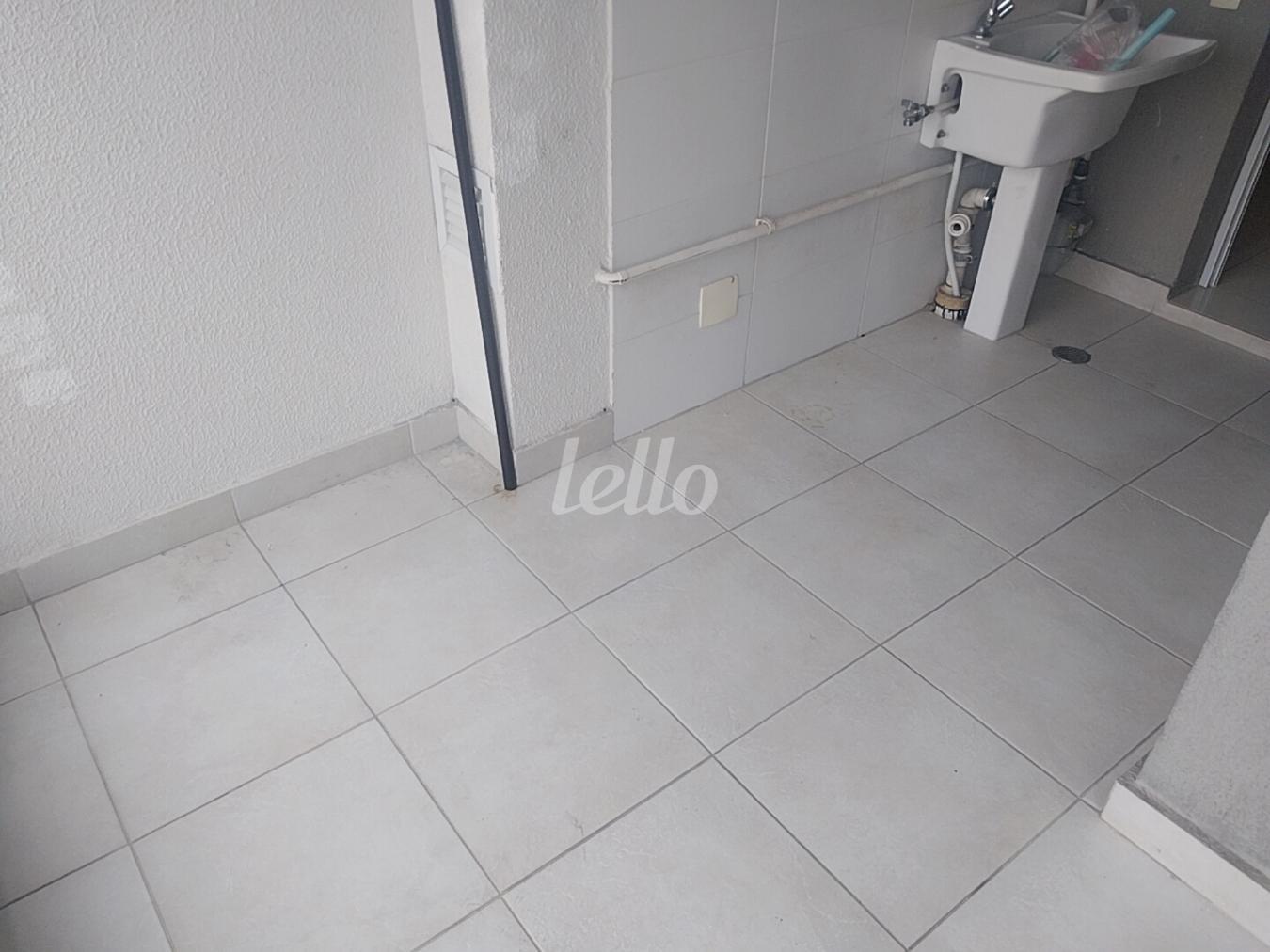 2-SACADA-003.JPG de Apartamento à venda, Padrão com 50 m², 1 quarto e 1 vaga em Vila Gomes Cardim - São Paulo