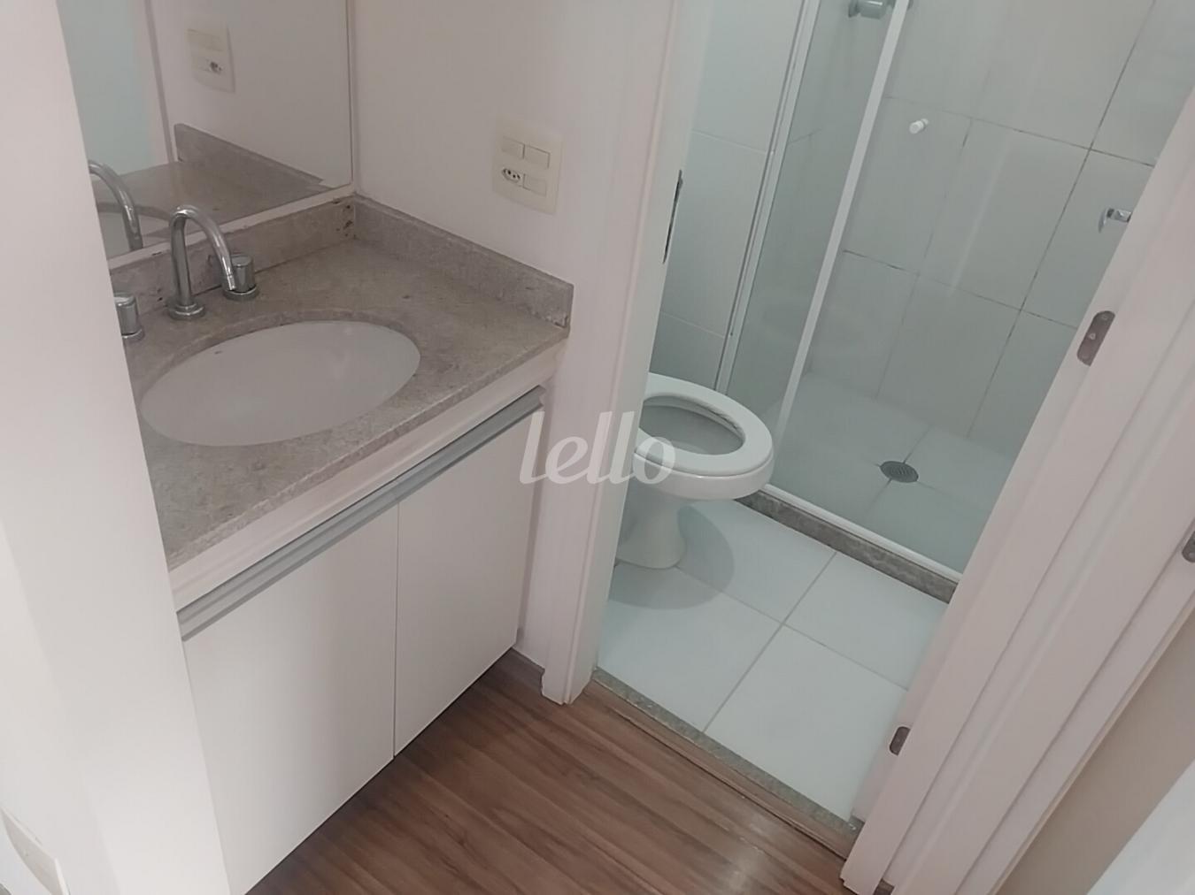 5-BANHEIRO-005.JPG de Apartamento à venda, Padrão com 50 m², 1 quarto e 1 vaga em Vila Gomes Cardim - São Paulo