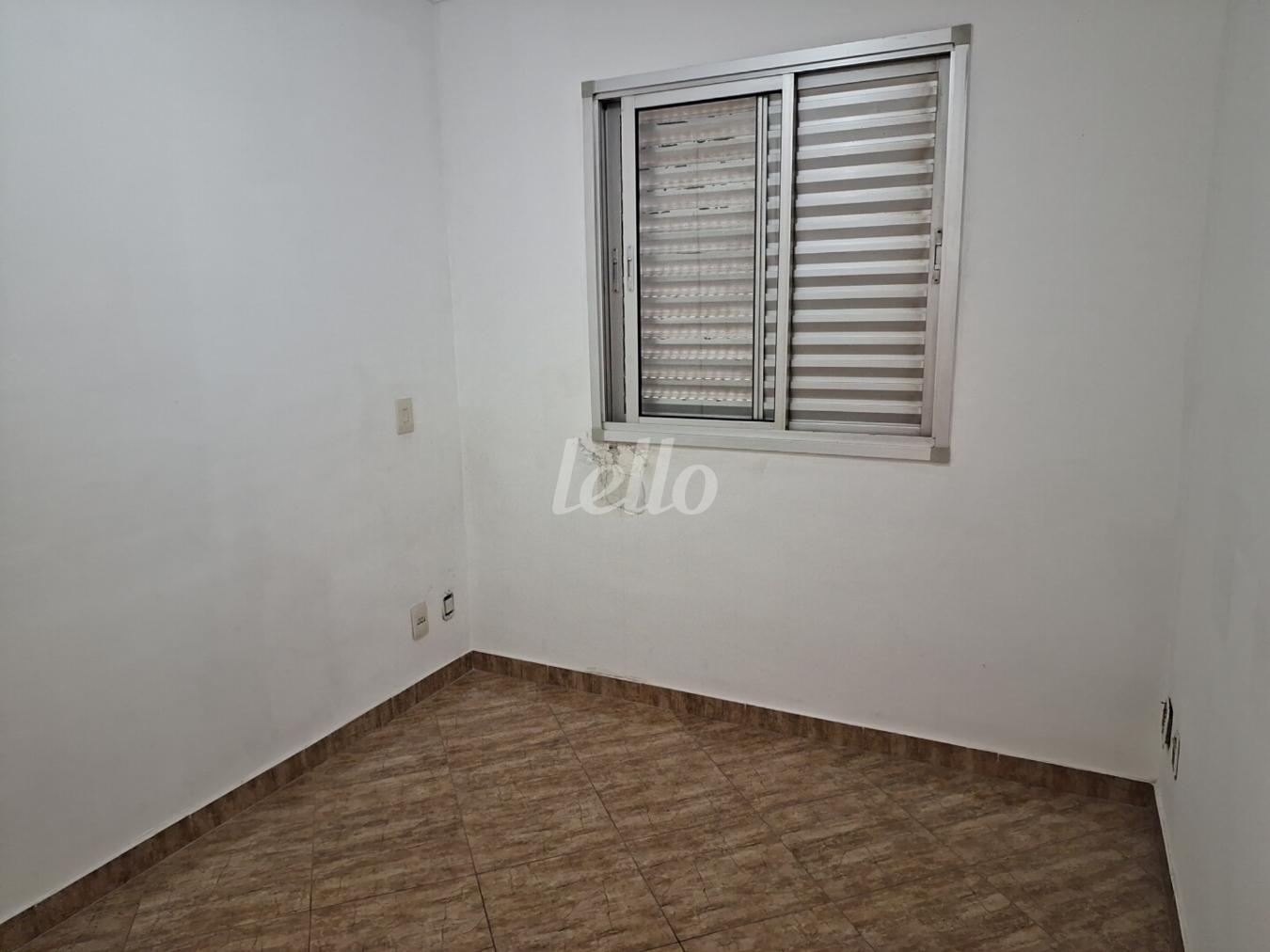 6-DORMITÓRIO 2 LADO DIREITO-001.JPG de Apartamento à venda, Padrão com 61 m², 3 quartos e 2 vagas em Vila Antonieta - São Paulo