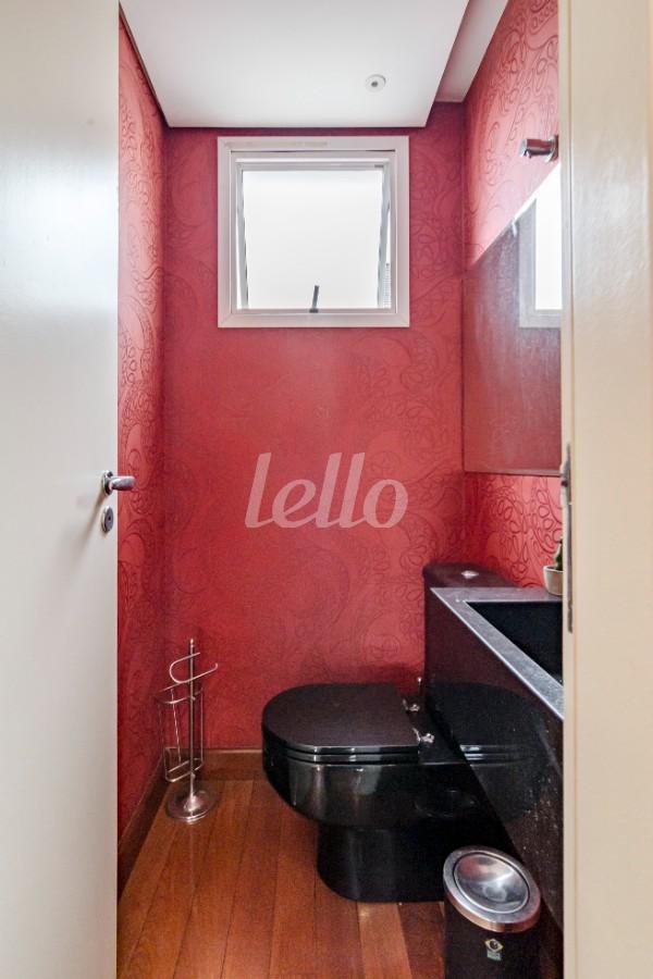 LAVABO de Apartamento à venda, Padrão com 143 m², 2 quartos e 2 vagas em Indianópolis - São Paulo