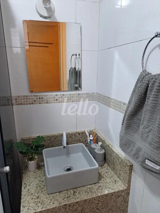 BANHEIRO SOCIAL de Apartamento à venda, Padrão com 79 m², 2 quartos e 1 vaga em Vila Amélia - São Paulo