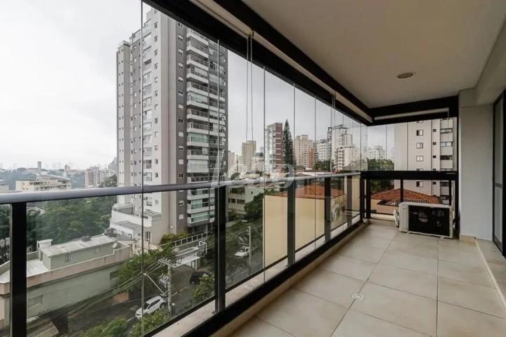 VARANDA de Apartamento à venda, Padrão com 64 m², 2 quartos e 2 vagas em Vila Mariana - São Paulo