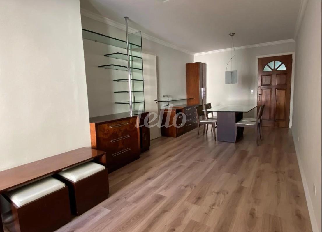 SALA de Apartamento à venda, Padrão com 75 m², 2 quartos e 2 vagas em Cidade Monções - São Paulo