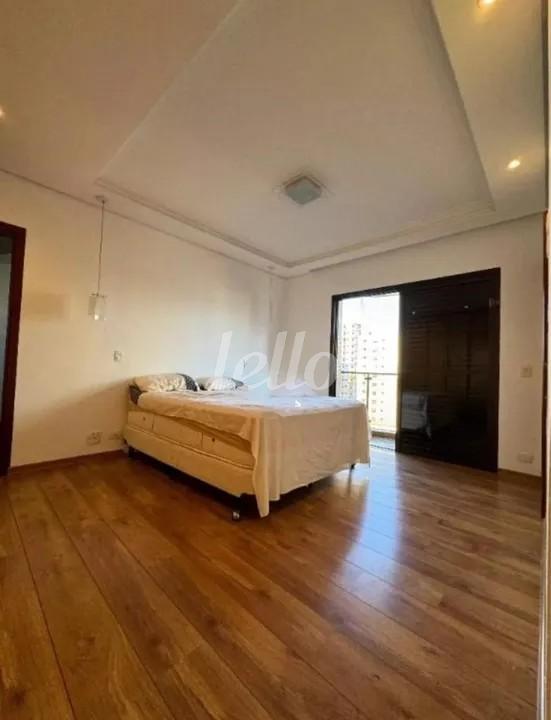 SUITE 2 de Apartamento à venda, Padrão com 216 m², 3 quartos e 3 vagas em Vila Mariana - São Paulo