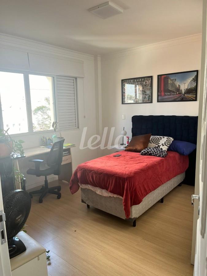 DORMITÓRIO de Apartamento à venda, Padrão com 146 m², 3 quartos e 1 vaga em Centro - Santo André