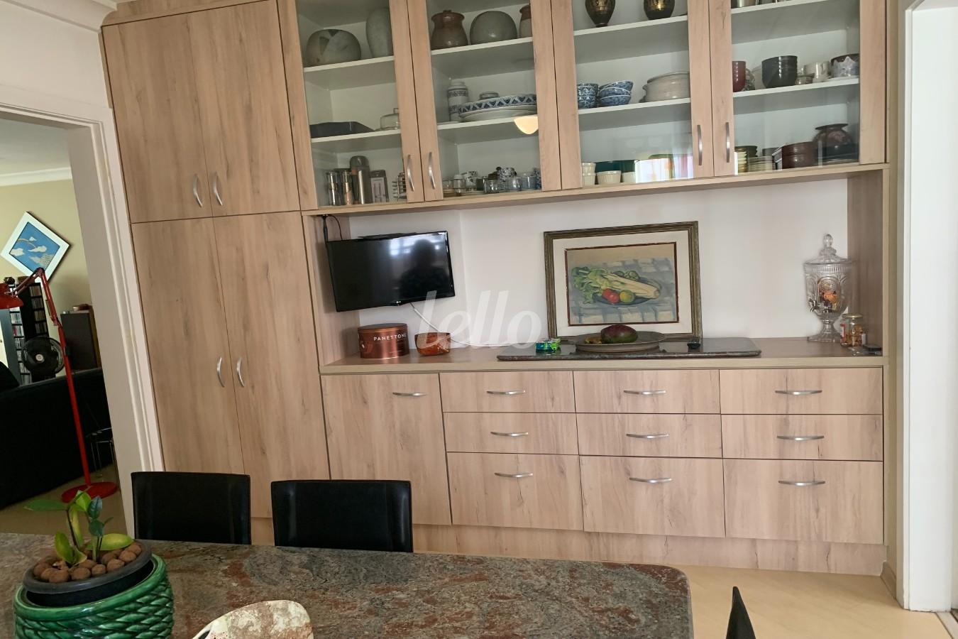 SALA DE ALMOÇO de Apartamento à venda, Padrão com 192 m², 3 quartos e 4 vagas em Campo Belo - São Paulo