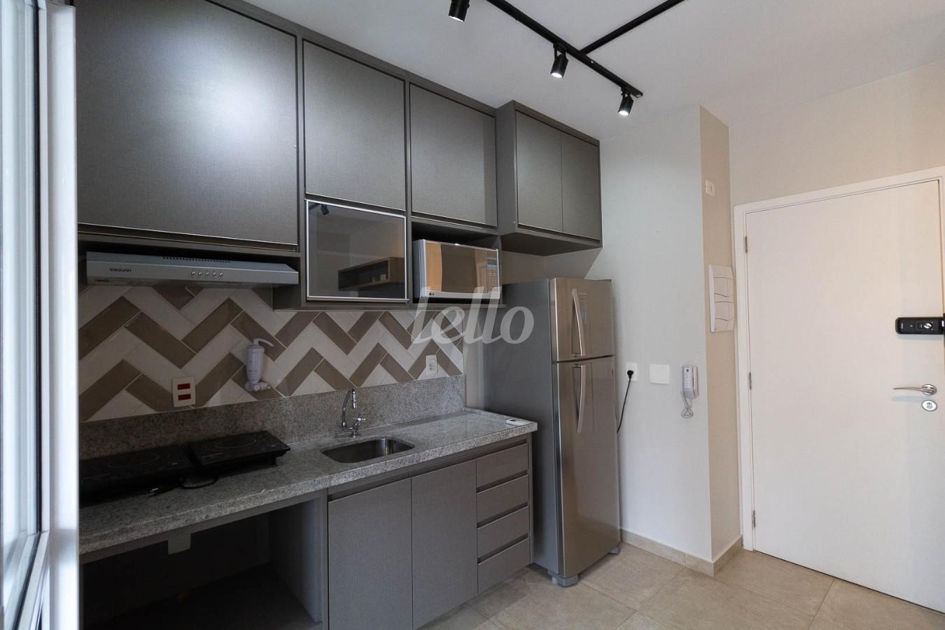 COZINHA de Apartamento para alugar, Padrão com 37 m², 1 quarto e 1 vaga em Cidade Monções - São Paulo