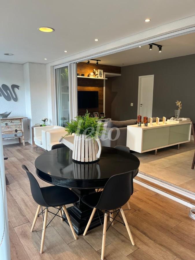 VARANDA GOURMET (2) de Apartamento à venda, Padrão com 132 m², 3 quartos e 2 vagas em Vila Ester (zona Norte) - São Paulo