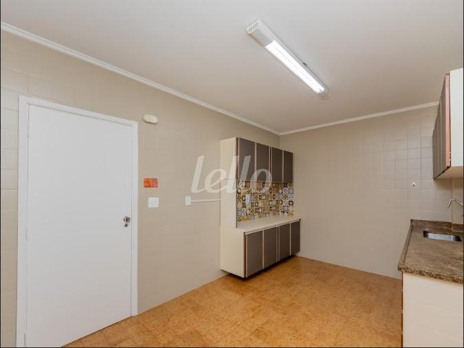 COZINHA de Apartamento à venda, Padrão com 128 m², 2 quartos e 2 vagas em Vila Clementino - São Paulo