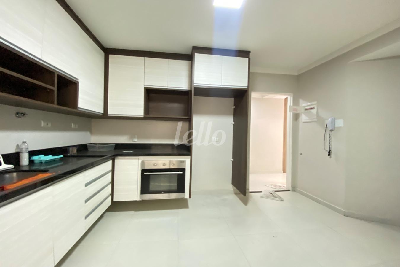 COZINHA de Apartamento à venda, Padrão com 96 m², 3 quartos e 1 vaga em Vila Azevedo - São Paulo