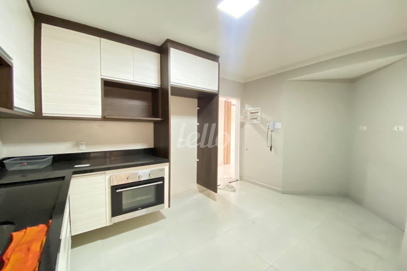 COZINHA de Apartamento à venda, Padrão com 96 m², 3 quartos e 1 vaga em Vila Azevedo - São Paulo