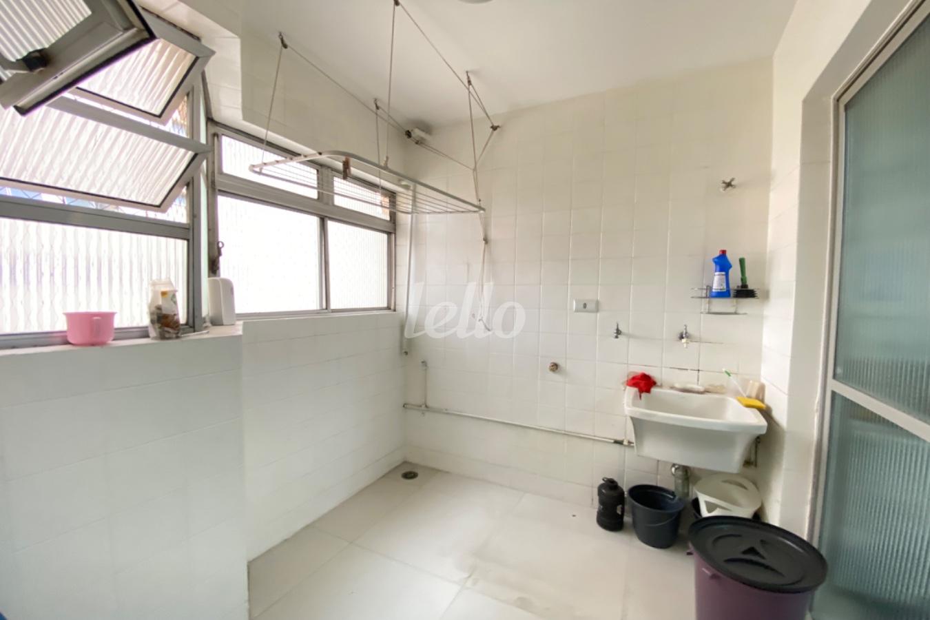 AREA DE SERVIÇO de Apartamento à venda, Padrão com 96 m², 3 quartos e 1 vaga em Vila Azevedo - São Paulo