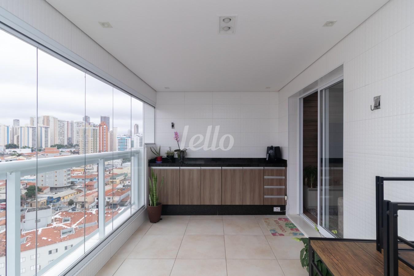 16 - VARANDA de Apartamento à venda, Padrão com 90 m², 3 quartos e 2 vagas em Vila Gomes Cardim - São Paulo