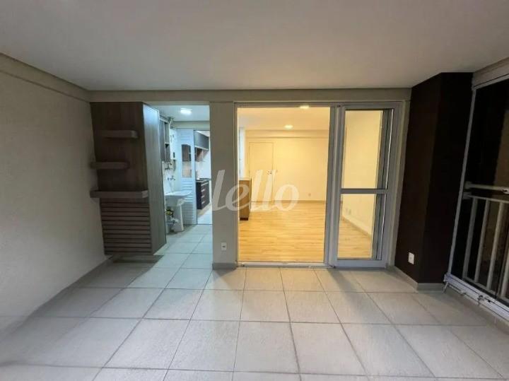 VARANDA de Apartamento à venda, Padrão com 61 m², 2 quartos e 2 vagas em Vila Monte Alegre - São Paulo