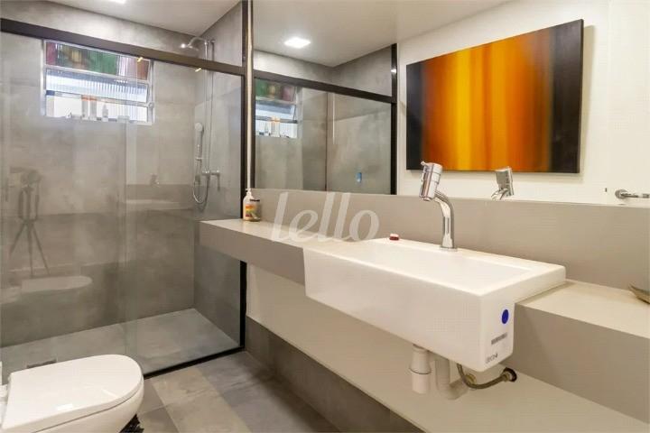 BANHEIRO de Apartamento à venda, Padrão com 240 m², 3 quartos e em Santo Amaro - São Paulo