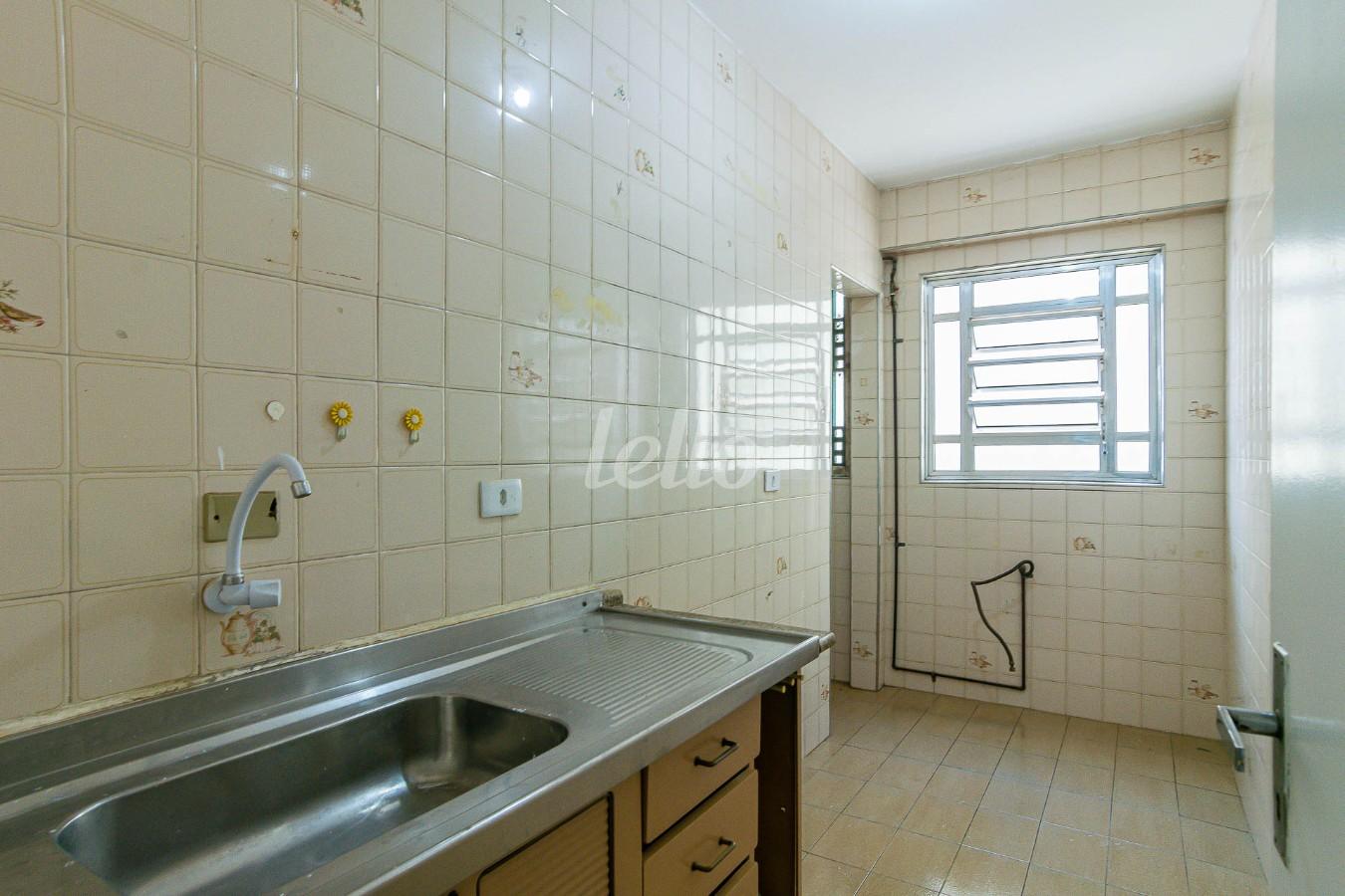 COZINHA de Apartamento para alugar, Padrão com 53 m², 1 quarto e em Barra Funda - São Paulo