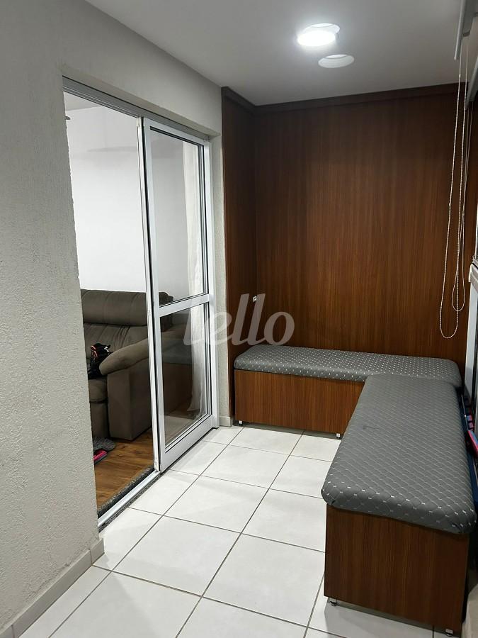 VARANDA de Apartamento à venda, Padrão com 76 m², 2 quartos e 2 vagas em Vila Carrão - São Paulo