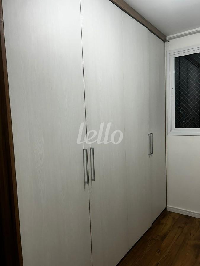 DORMITÓRIO de Apartamento à venda, Padrão com 76 m², 2 quartos e 2 vagas em Vila Carrão - São Paulo