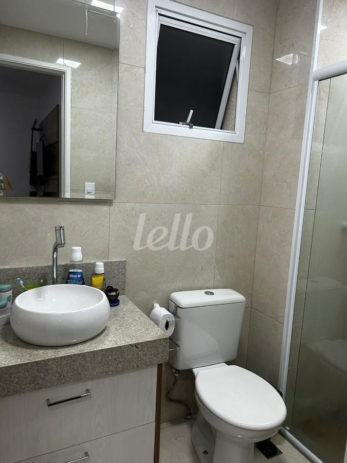 BANHEIRO SUITE de Apartamento à venda, Padrão com 76 m², 2 quartos e 2 vagas em Vila Carrão - São Paulo