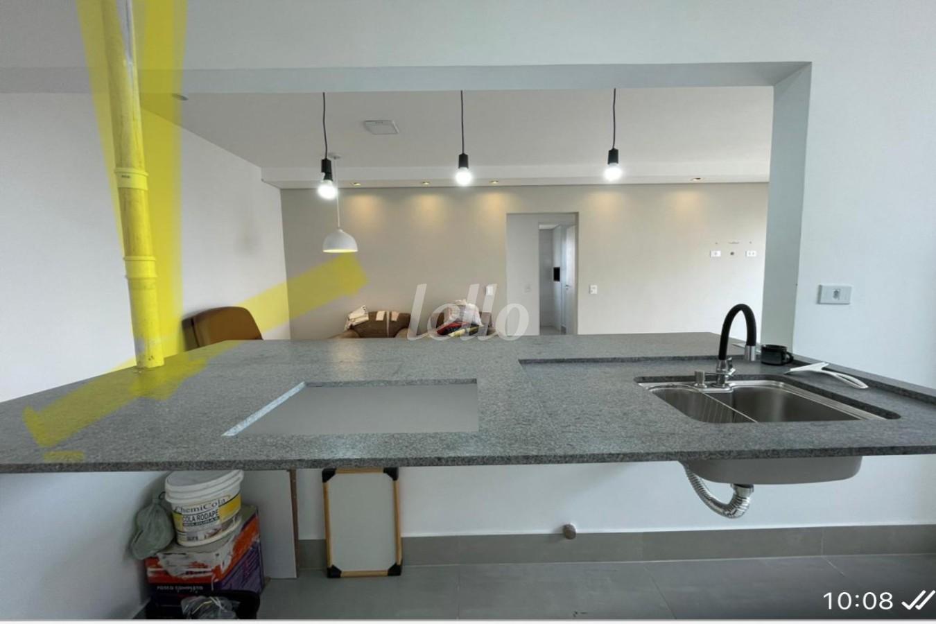 COZINHA - SALA de Apartamento à venda, Padrão com 58 m², 2 quartos e 1 vaga em Vila Ivone - São Paulo