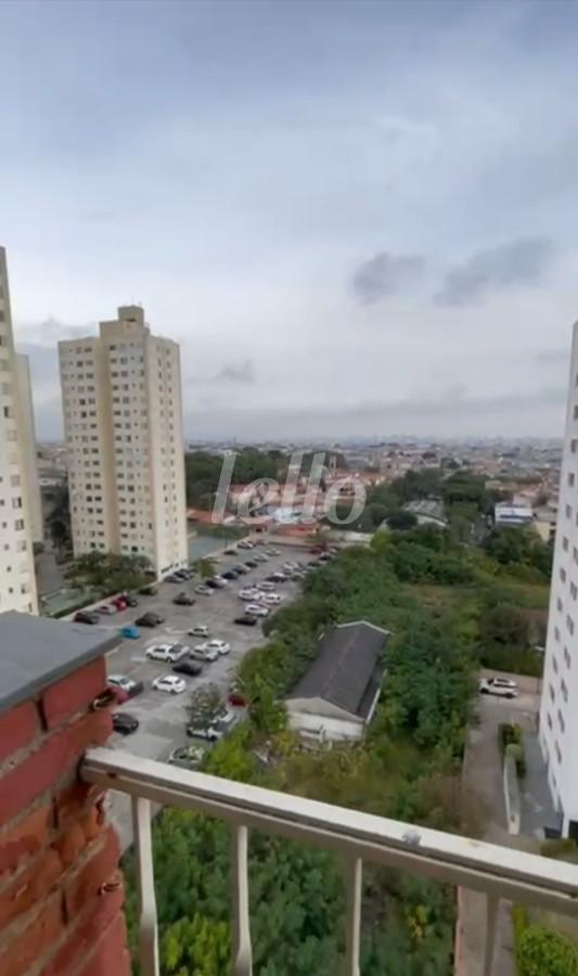 VISTA DA SACADA de Apartamento à venda, Padrão com 58 m², 2 quartos e 1 vaga em Vila Ivone - São Paulo